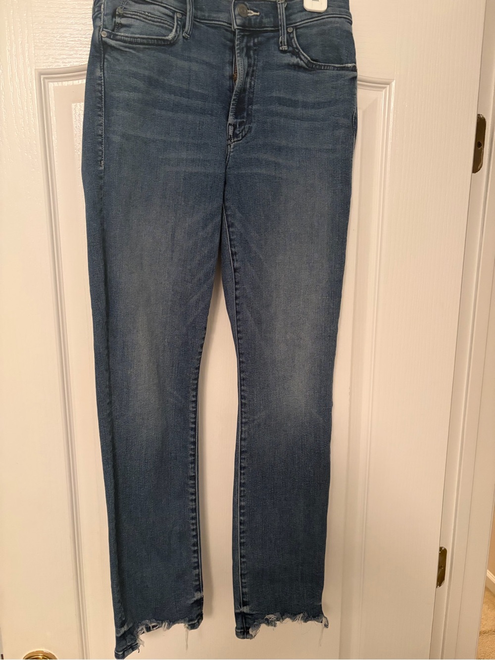 Mother  “ Rascal Ankle Chew”Mid-Blue Women’s Straight Leg Jeans